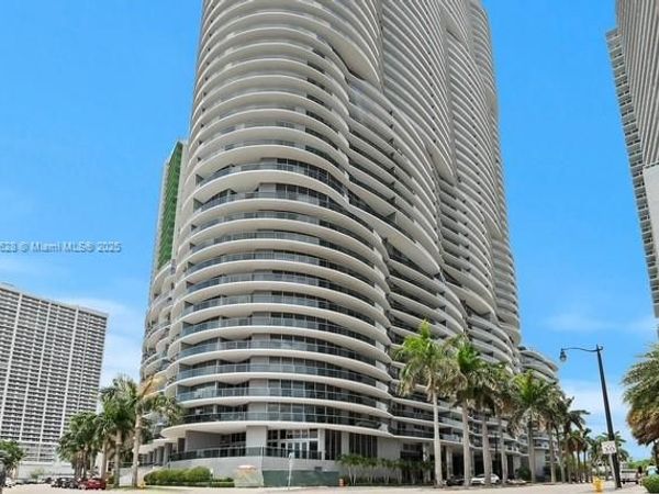 488 NE 18th St., Unit 715, Miami, FL 33132