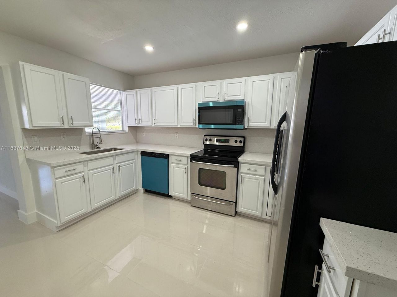 1494 W 34th St, Riviera Beach, FL 33404 Photo