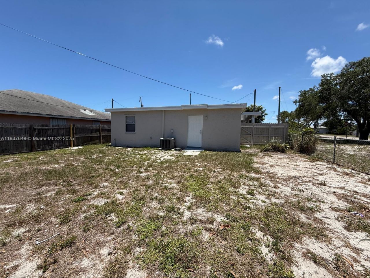 1494 W 34th St, Riviera Beach, FL 33404 Photo