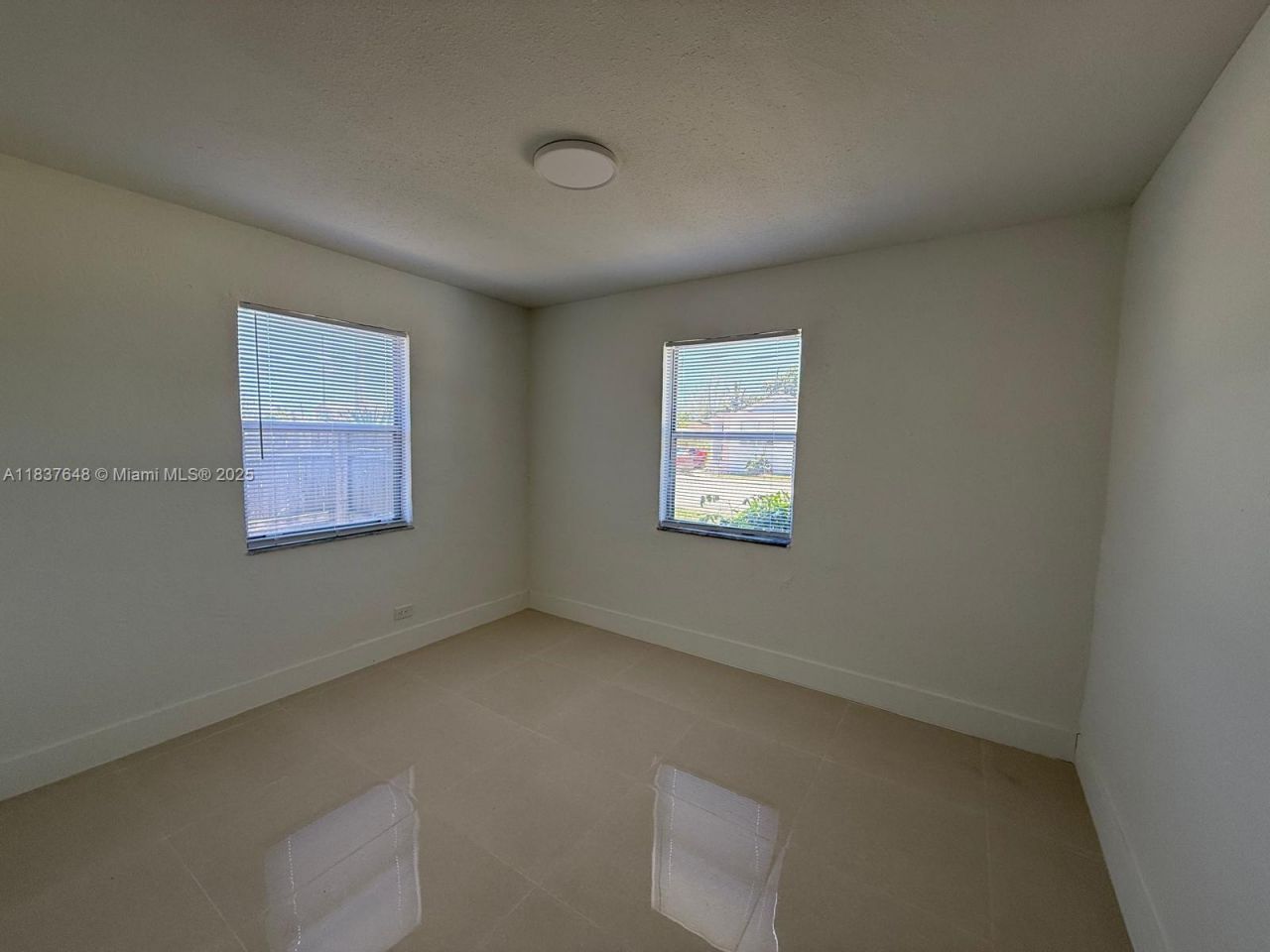 1494 W 34th St, Riviera Beach, FL 33404 Photo