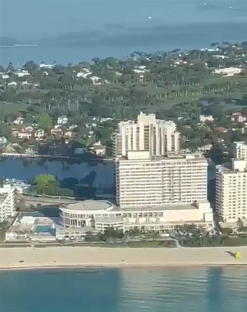 5445 Collins Ave, Unit 1515, Miami Beach, FL 33140 Photo