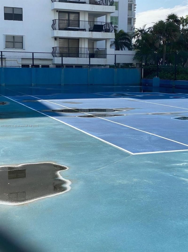 5445 Collins Ave, Unit 1515, Miami Beach, FL 33140 Photo