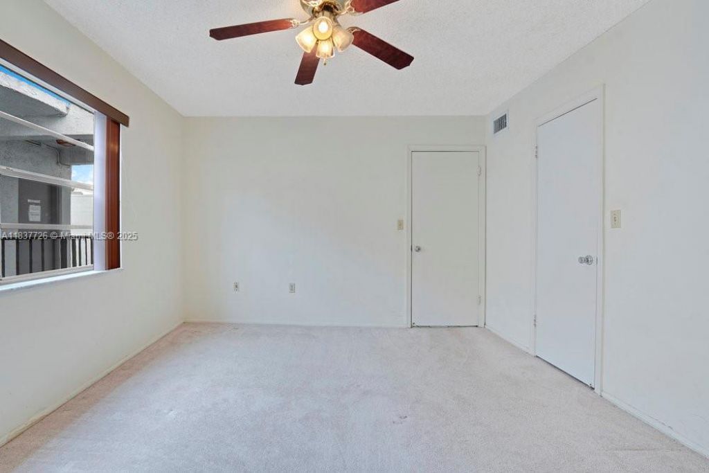 2998 E Sunrise Lakes Dr, Unit 414, Sunrise, FL 33322 Photo