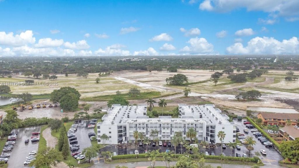 2998 E Sunrise Lakes Dr, Unit 414, Sunrise, FL 33322 Photo