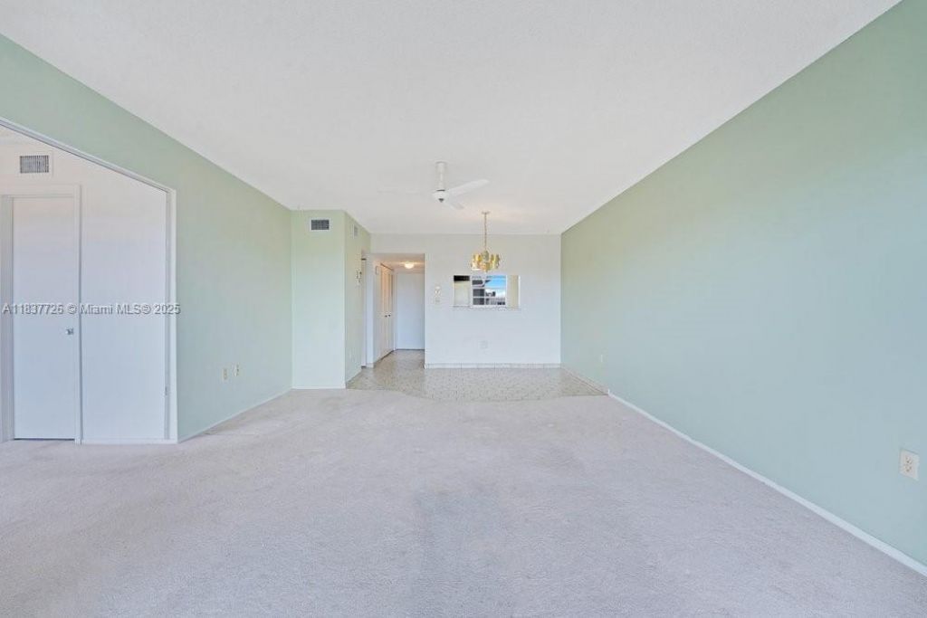 2998 E Sunrise Lakes Dr, Unit 414, Sunrise, FL 33322 Photo