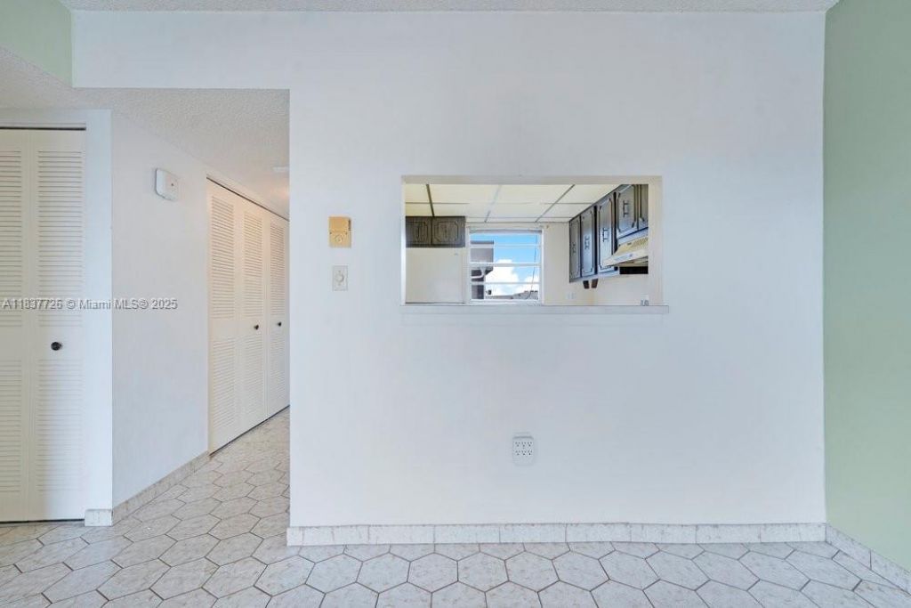 2998 E Sunrise Lakes Dr, Unit 414, Sunrise, FL 33322 Photo