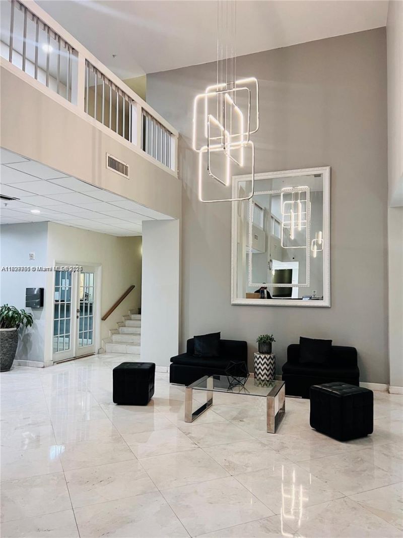 2780 NE 183rd St, Unit 2015, Aventura, FL 33160 Photo