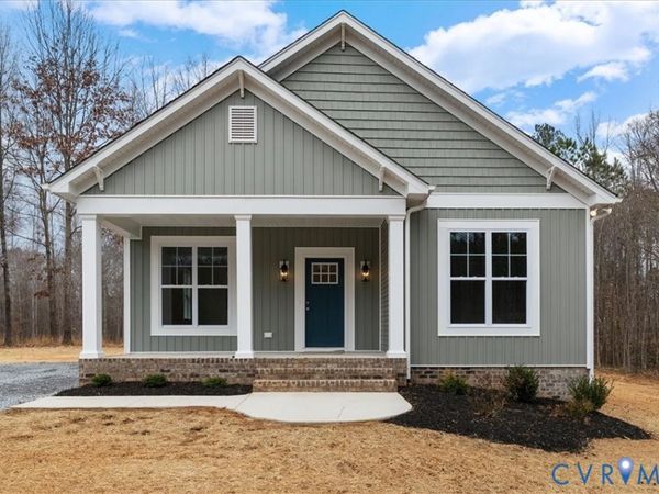 447 Raleigh Avenue, South Hill, VA 23970