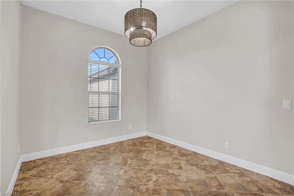 915 SE 33rd Ter, Cape Coral, FL 33904 Photo