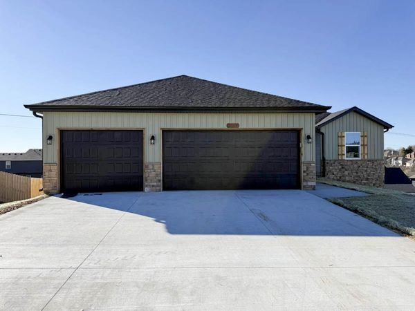 2117 N 25th Street, Ozark, MO 65721