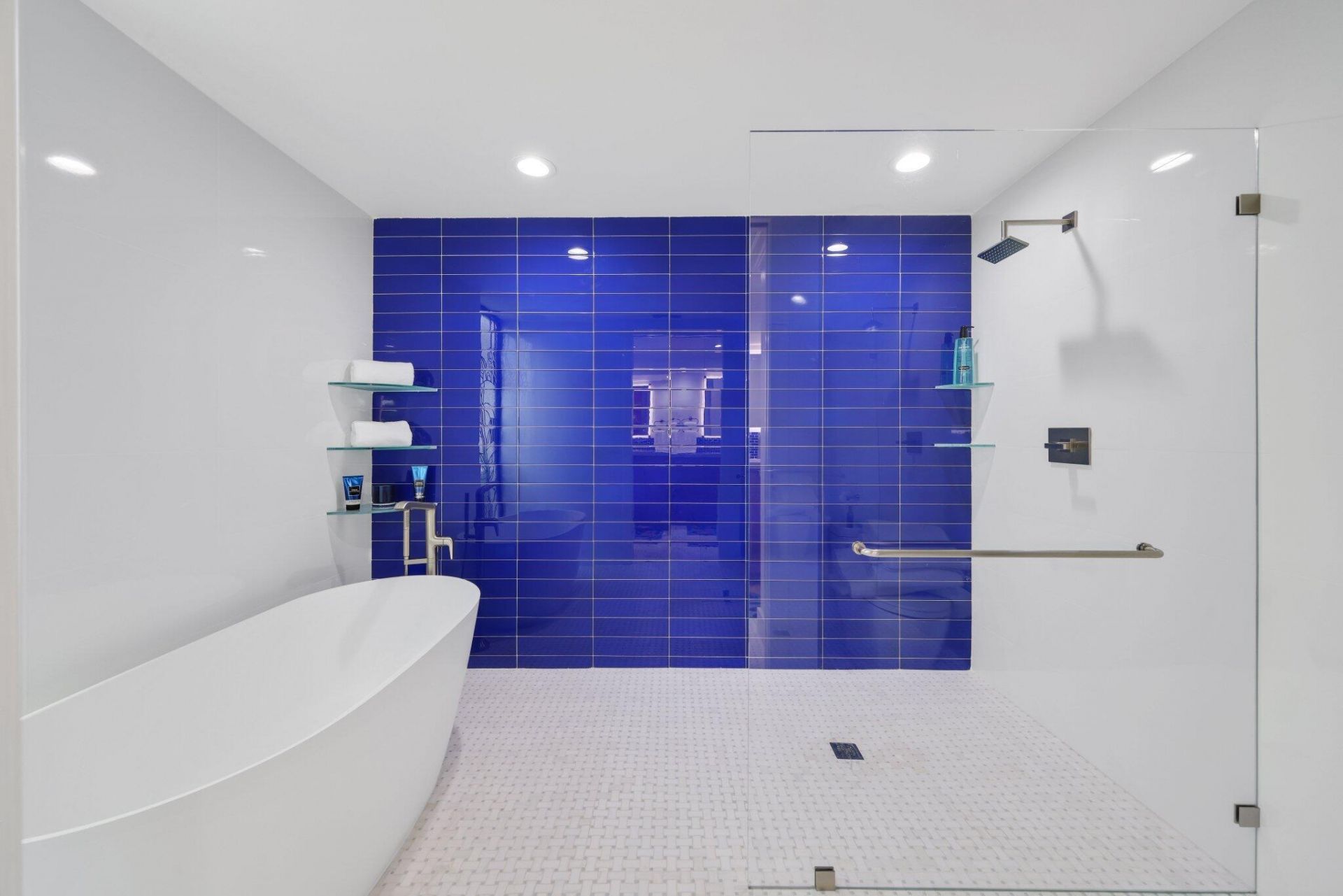 3900 N Ocean Boulevard, Unit Lanai, Gulf Stream, FL 33483 Photo