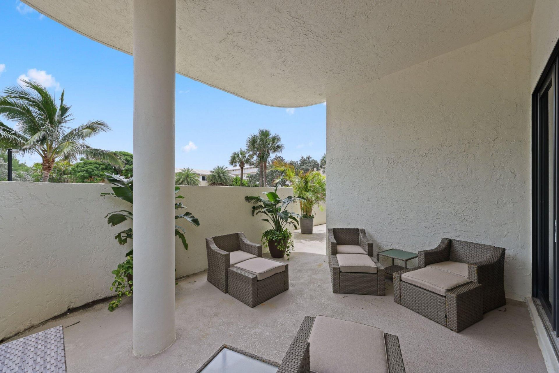 3900 N Ocean Boulevard, Unit Lanai, Gulf Stream, FL 33483 Photo