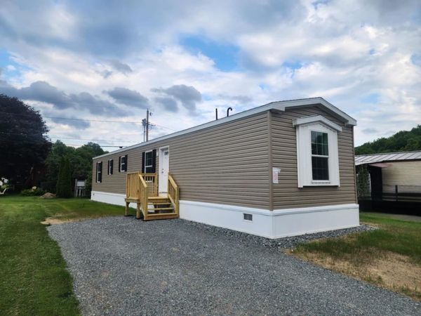 81 Cramton Road, Unit L-8, Castleton, VT 05735