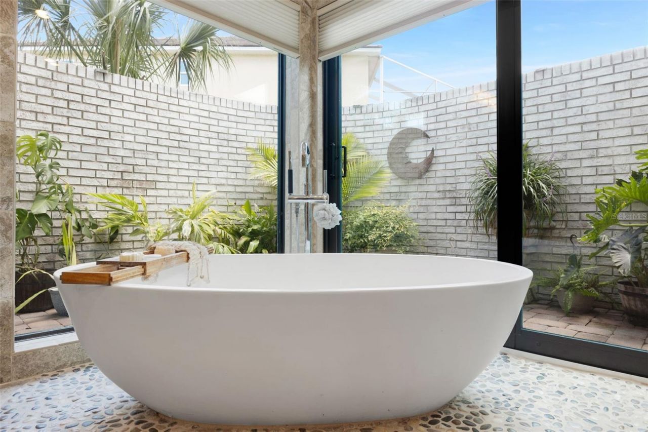 6605 Seabird Way, Apollo Beach, FL 33572 Photo