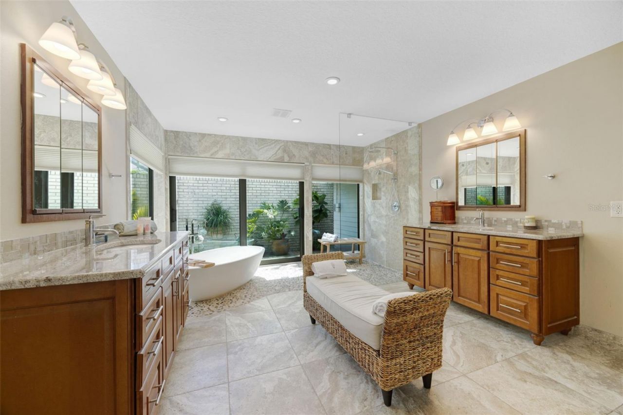 6605 Seabird Way, Apollo Beach, FL 33572 Photo