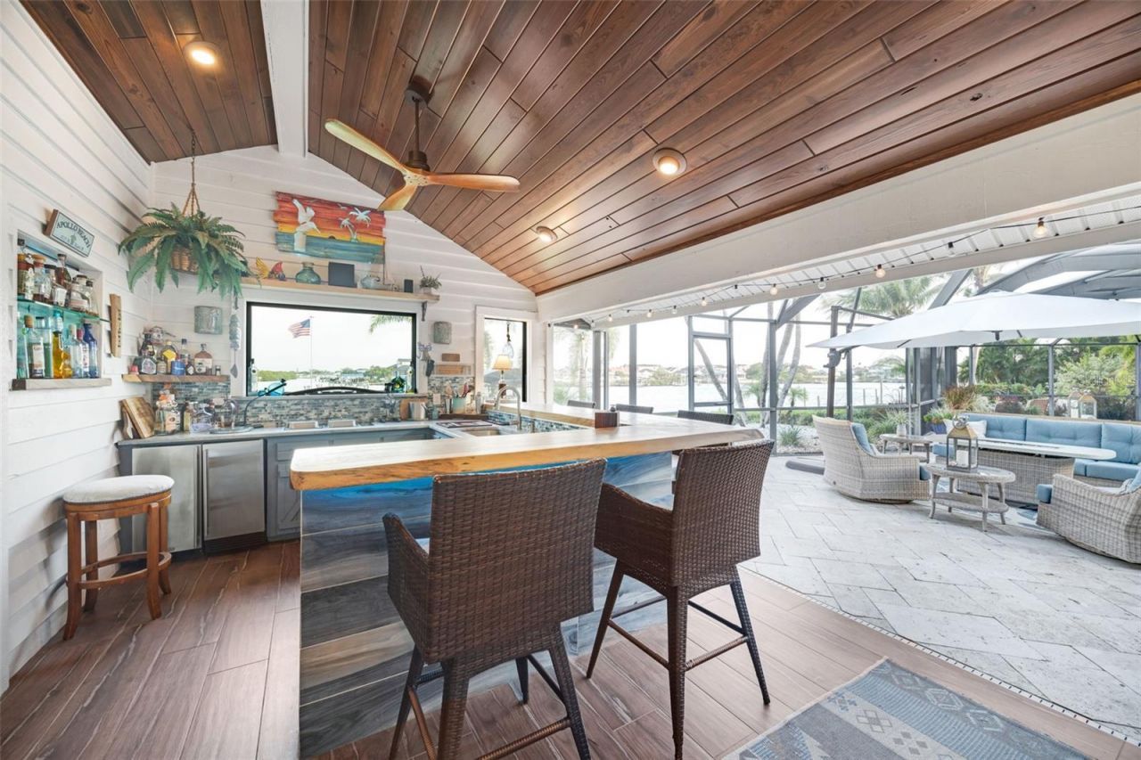 6605 Seabird Way, Apollo Beach, FL 33572 Photo