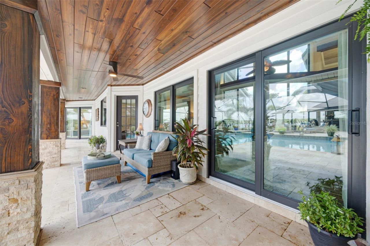 6605 Seabird Way, Apollo Beach, FL 33572 Photo