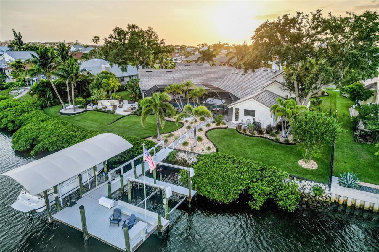 6605 Seabird Way, Apollo Beach, FL 33572 Photo