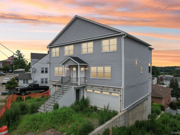 98 University Avenue, Yonkers, NY 10704