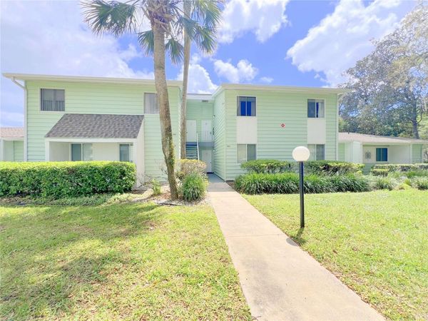 560 MIDWAY DRIVE, Bld E Unit, OCALA, FL 34472