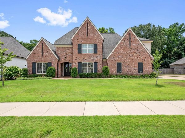 455 SAUNDERS CREEK CIR, Rossville, TN 38066