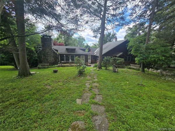 27 Maple Trail, Wurtsboro, NY 12790