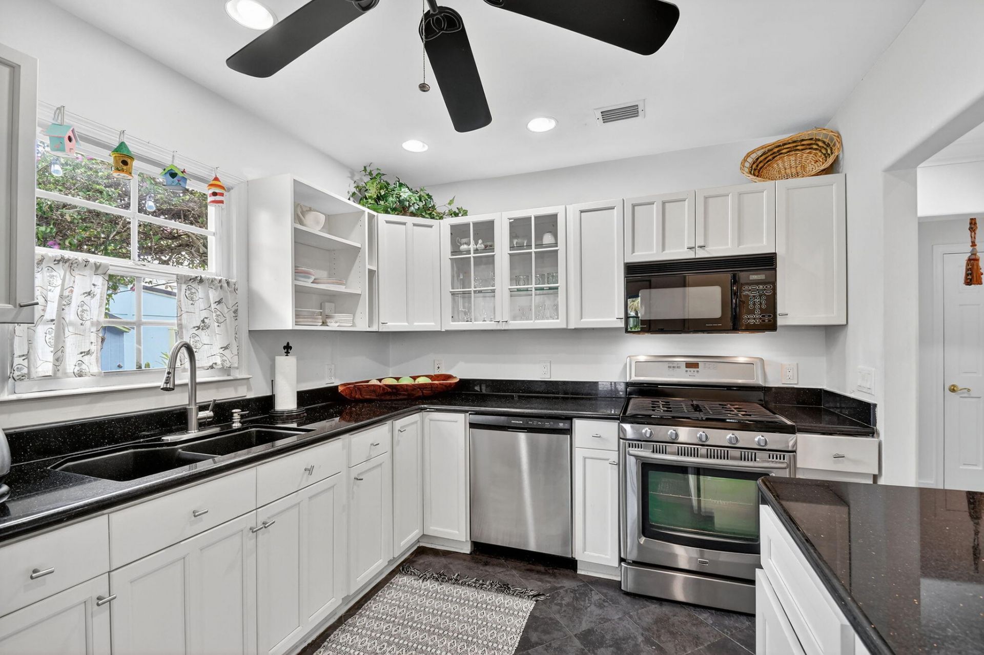 523 31st Street, West Palm Beach, FL 33407 Photo