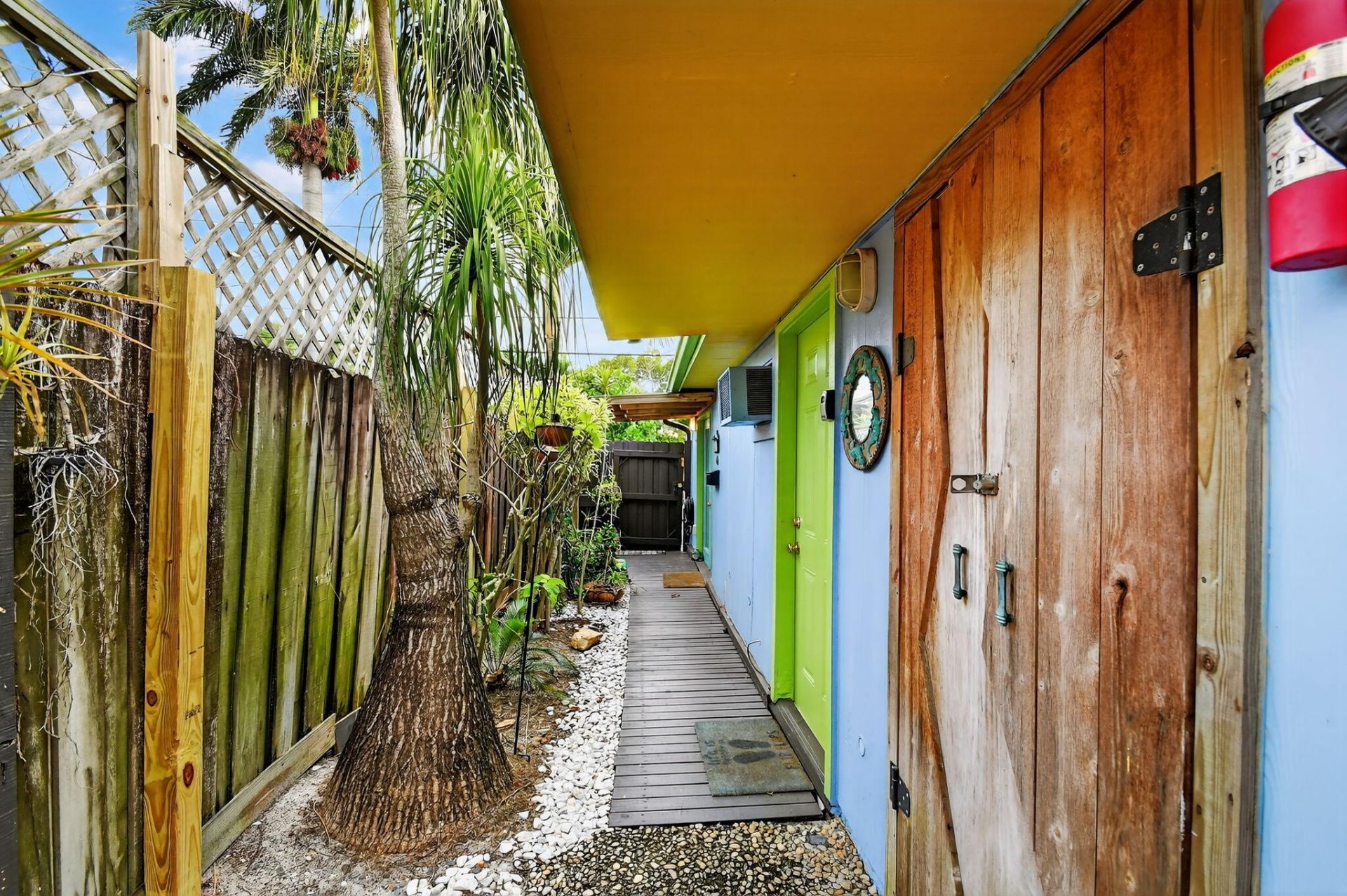 523 31st Street, West Palm Beach, FL 33407 Photo