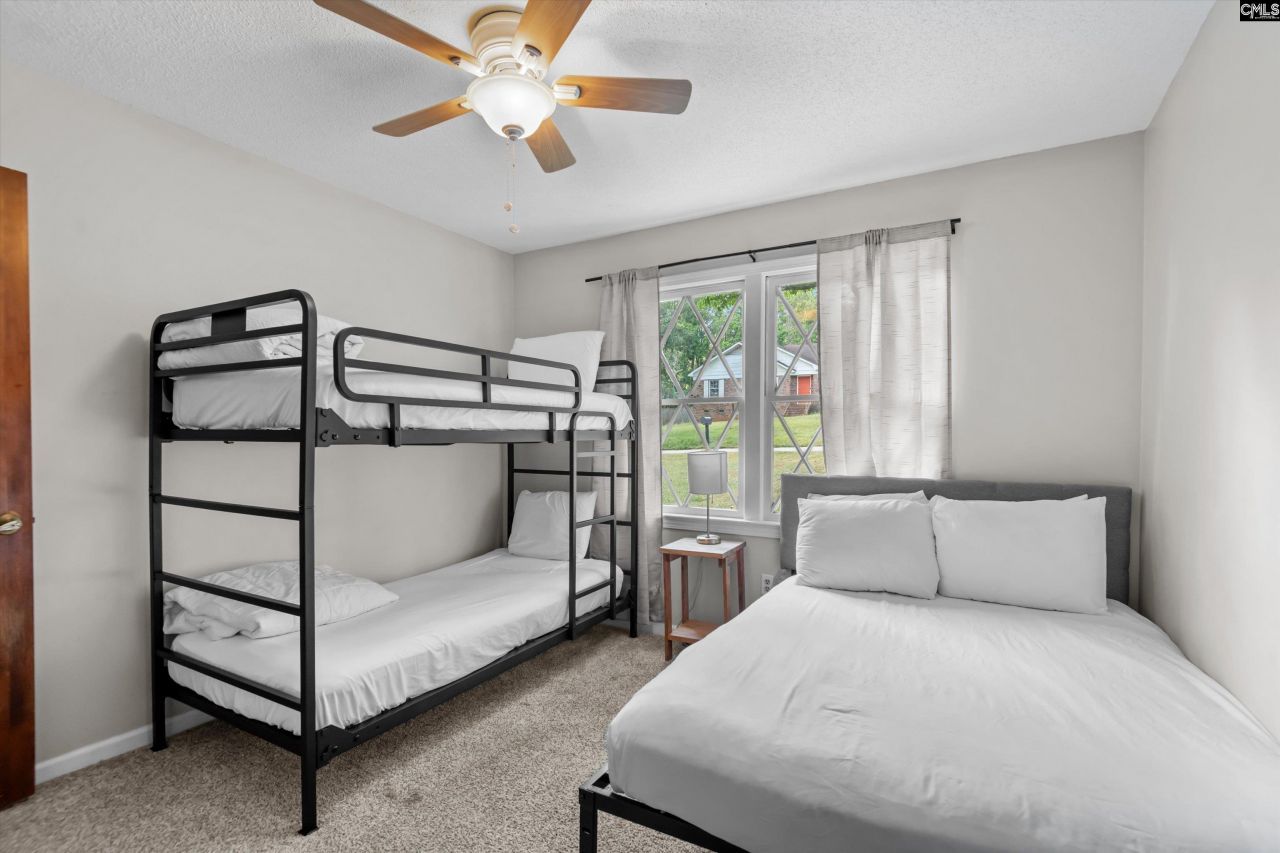 136 Sonning Road Photo 25