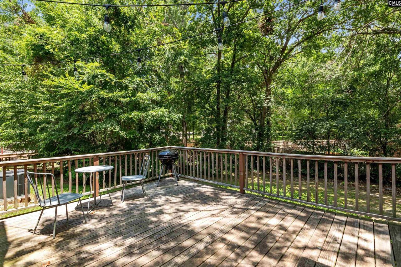 136 Sonning Road Photo 30