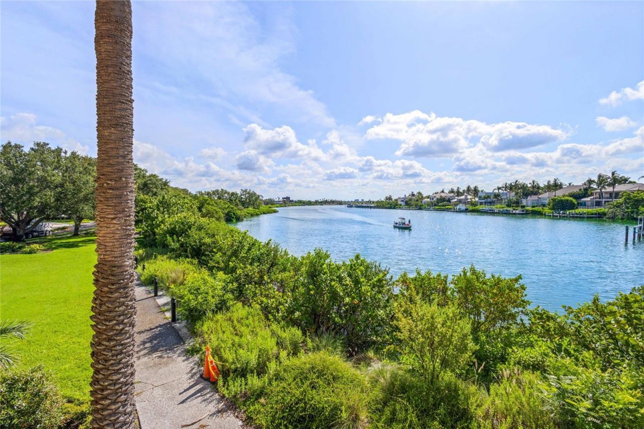 225 Sands Point Road, Unit 6103, Longboat Key, FL 34228 Photo