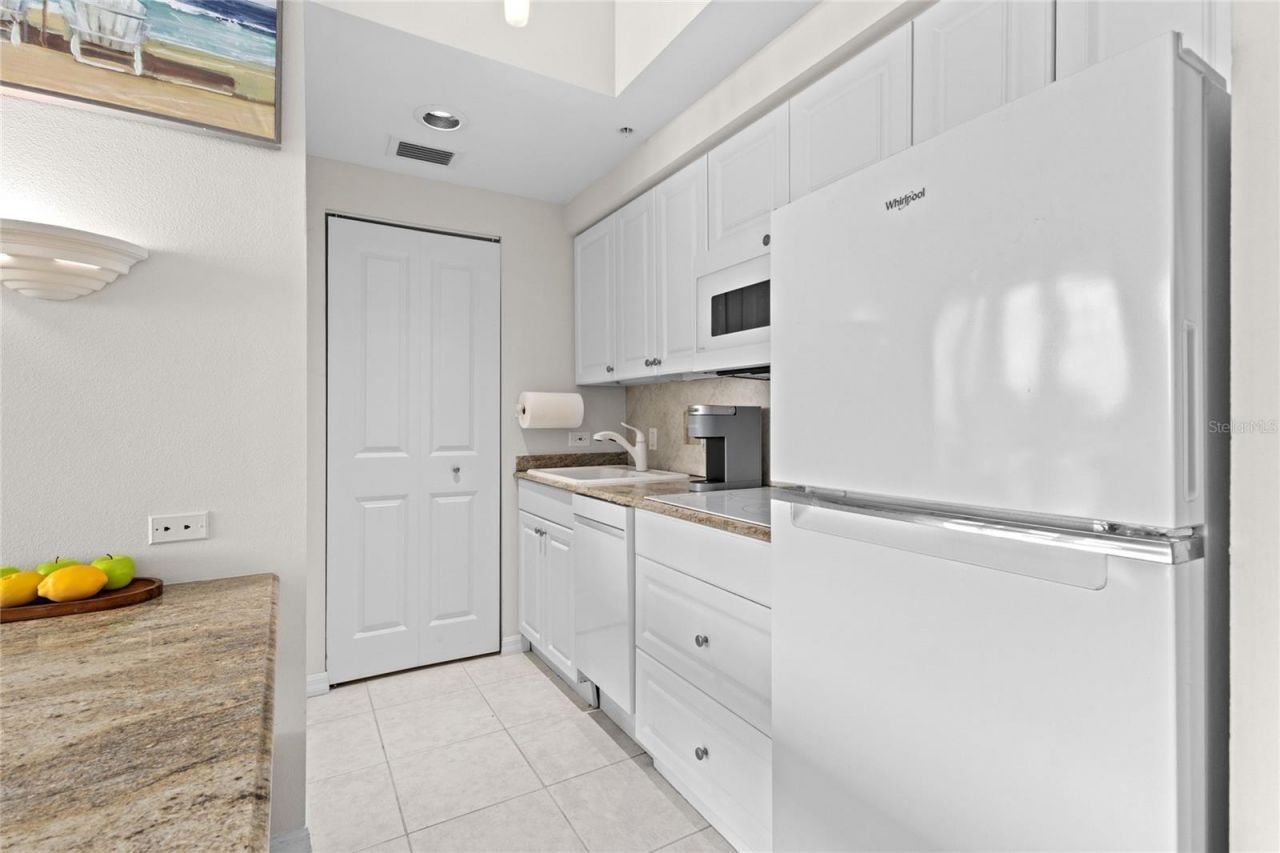 225 Sands Point Road, Unit 6103, Longboat Key, FL 34228 Photo