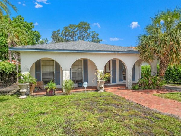 128 W DAVIS BOULEVARD, TAMPA, FL 33606