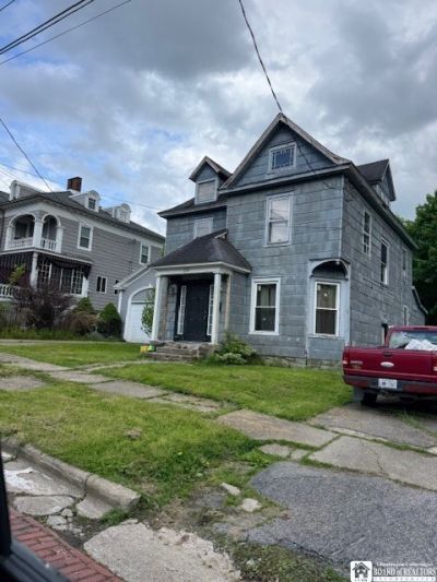 230 Crossman Street, Jamestown, NY 14701 Main Photo