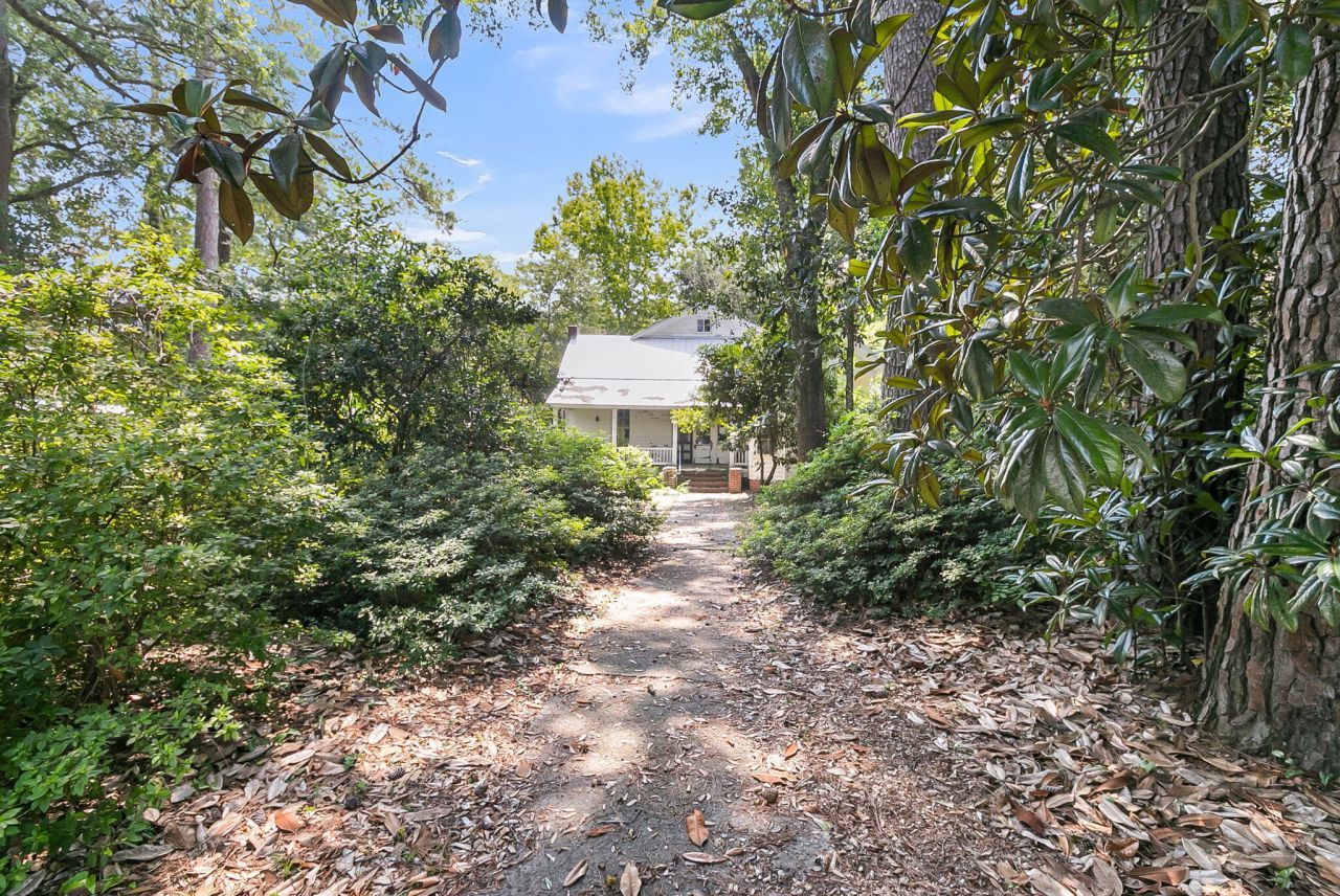 500 N Parler Avenue Photo 16