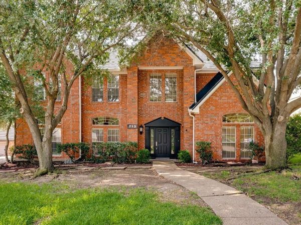 713 Paul Drive, Hurst, TX 76054