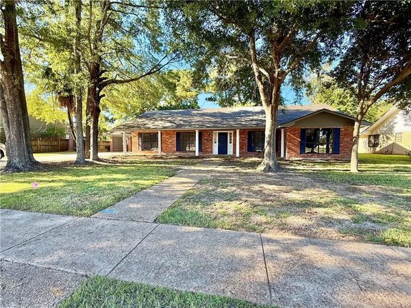 4014 WELLINGTON Boulevard, Alexandria, LA 71303