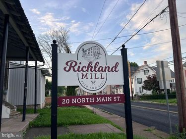 20 N MAIN STREET, RICHLANDTOWN, PA 18955