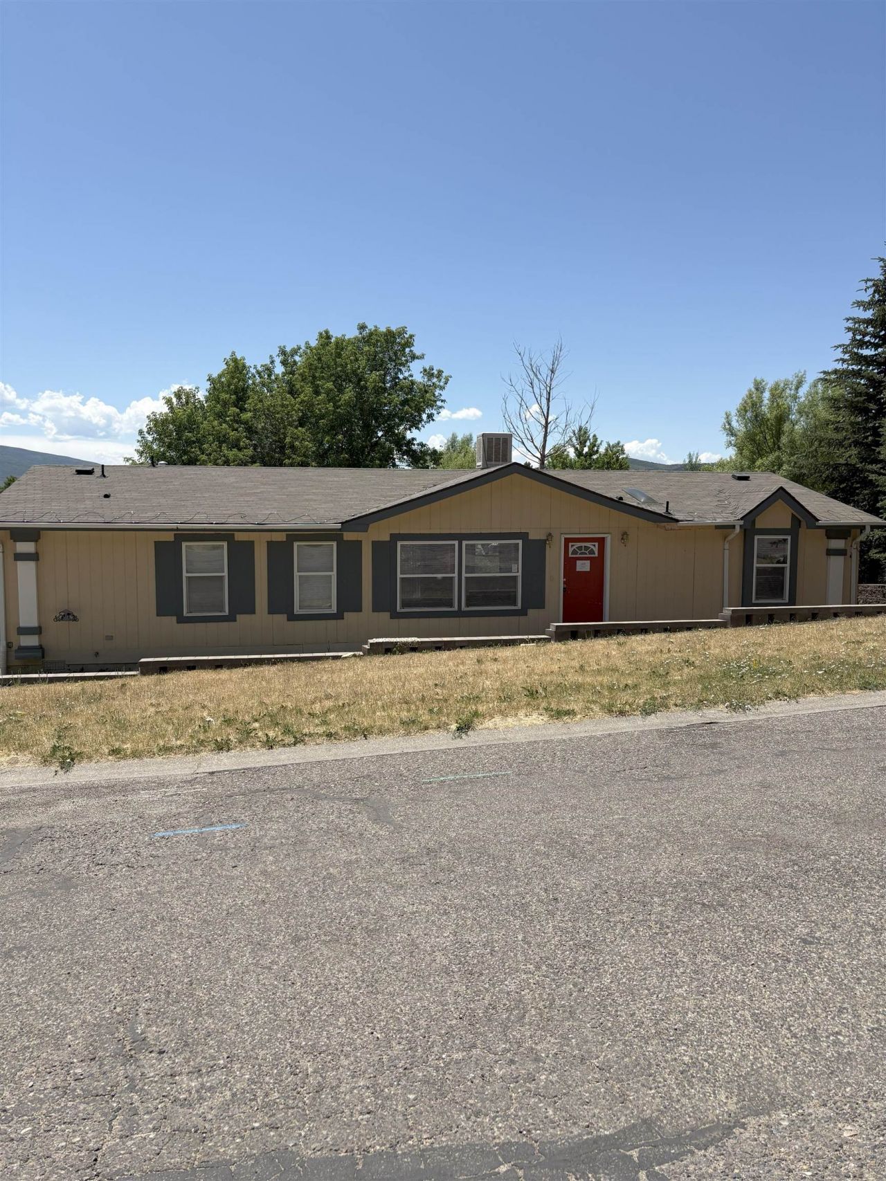 1082 Pinyon Street, Meeker, CO 81641 Main Photo
