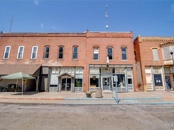 223 N Pearl Street, Waverly, IL 62692