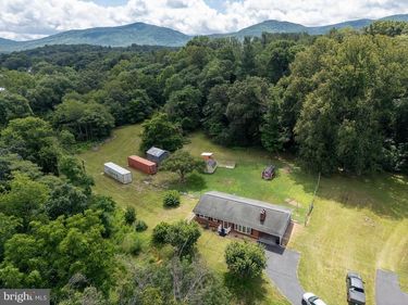 6883 S EAST SIDE HIGHWAY, ELKTON, VA 22827