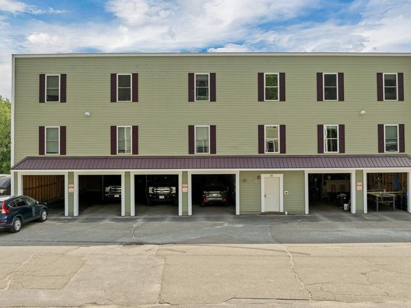 28, 29 &42 Railroad & Main Square, Plymouth, NH 03264