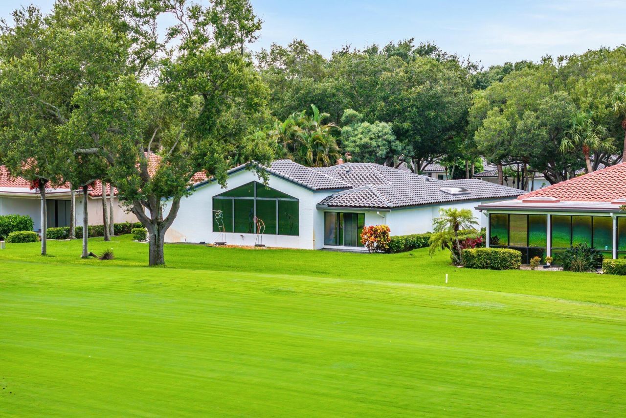 14 Oaks Lane, Boynton Beach, FL 33436 Photo