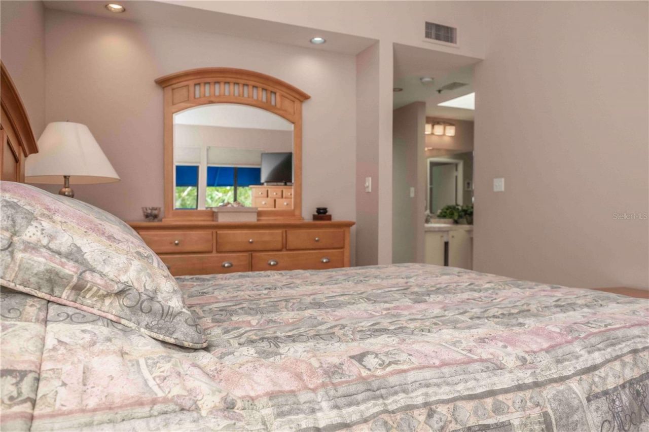 1922 Harbourside Drive, Unit 1102, Longboat Key, FL 34228 Photo