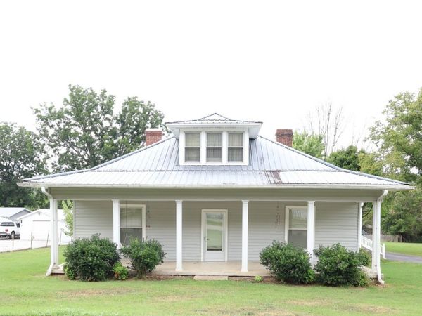 8 Brush Creek Rd, Brush Creek, TN 38547