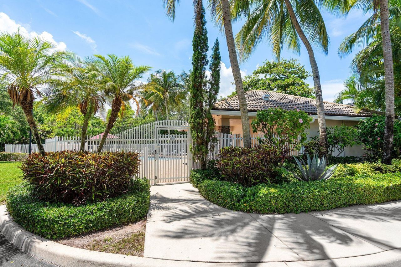 4074 NW 62nd Drive, Coconut Creek, FL 33073 Photo