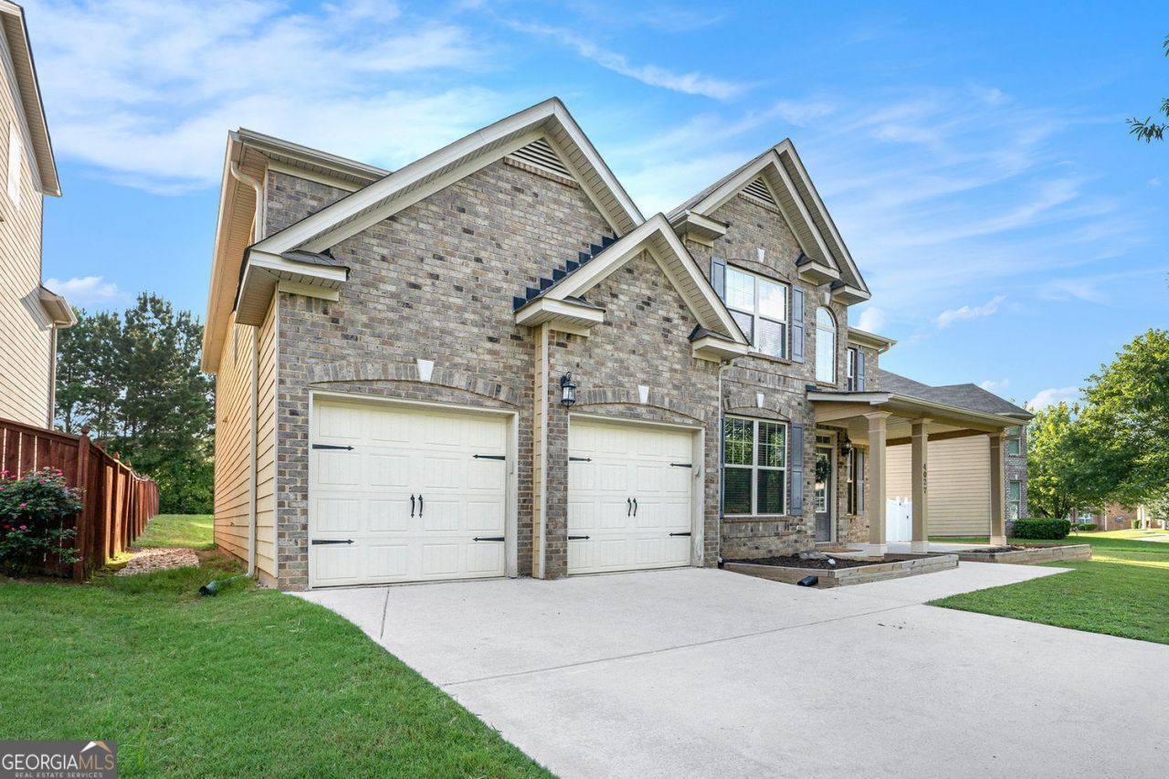 4027 Dinmont Chase, Atlanta, GA 30349 Main Photo