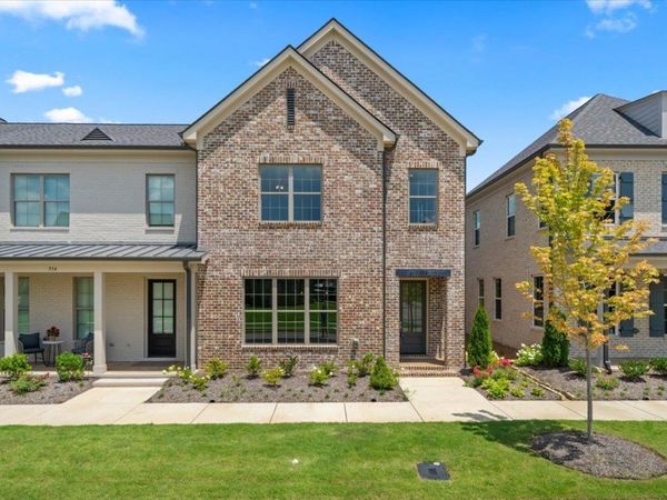 932 ALDWICK DR, Collierville, TN 38017