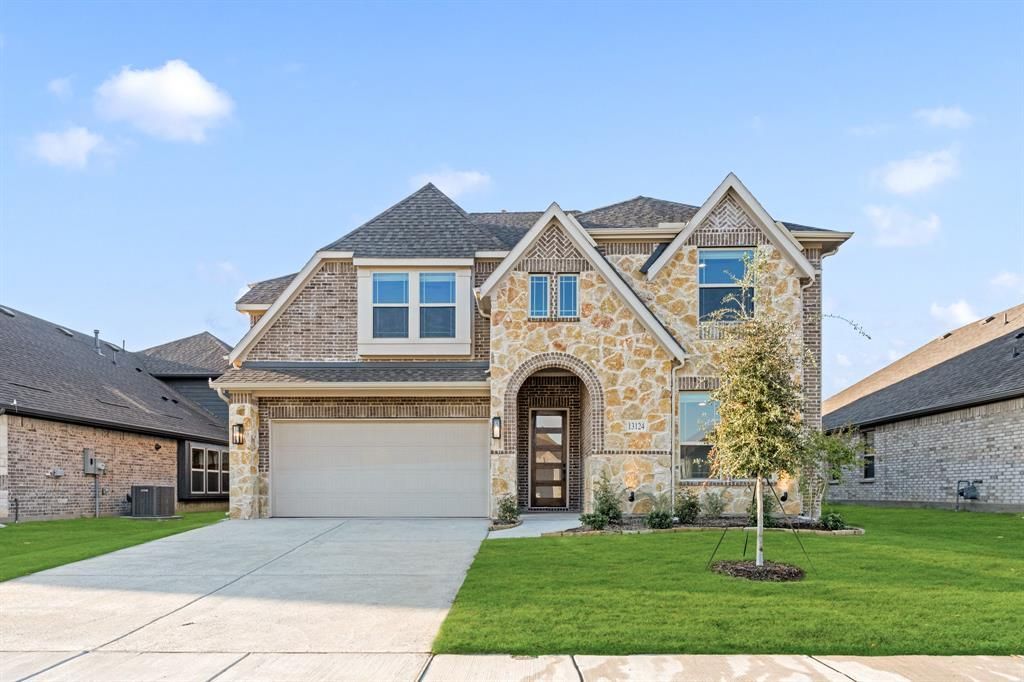 13124 Yellowstone Way, Providence Village, TX 76227 Main Photo