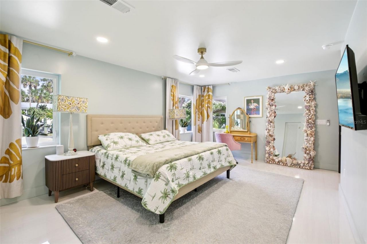 613 Buttonwood Drive, Longboat Key, FL 34228 Photo